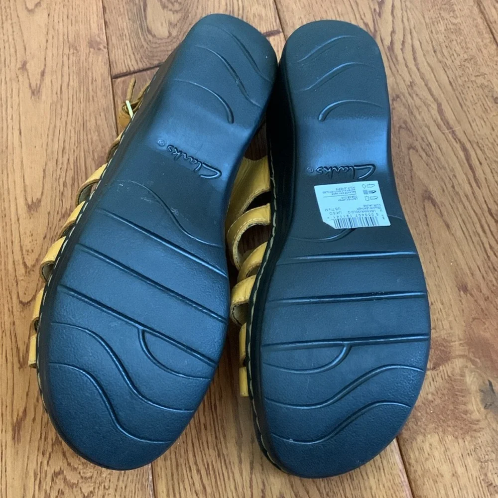 Clarks Sandal Lexi Yellow/Marigold Size 7.5 - Picture 2 of 4
